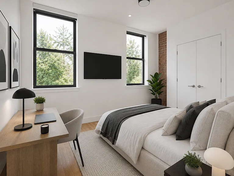 315 E 10th St #4R — Photo 3