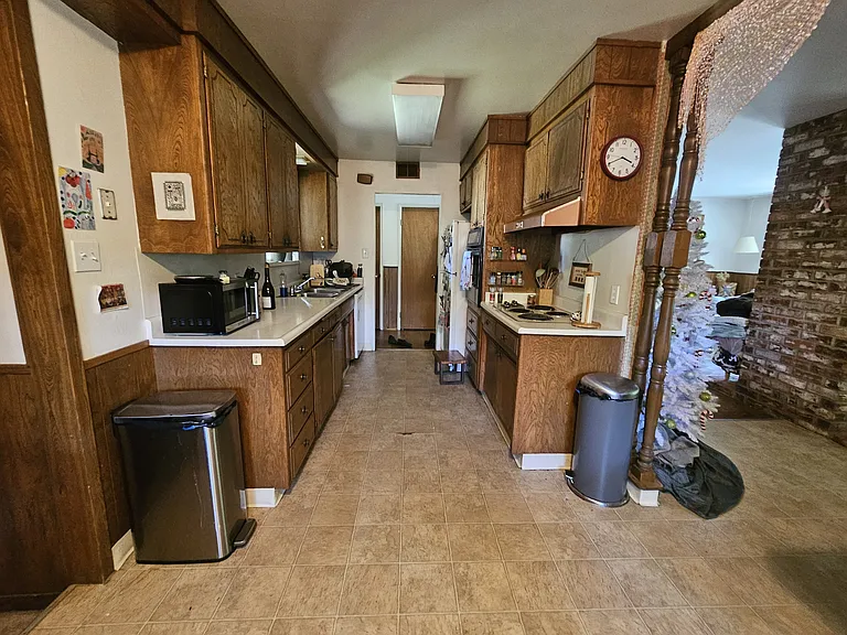 1220 Cornell Dr — Photo 20