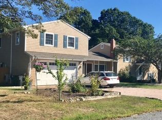 71 Balsam Rd, South Kingstown, RI 02879