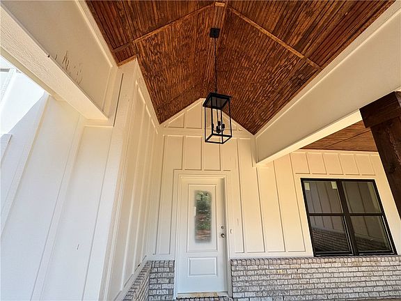 2nd image of 135 Lee Road 334