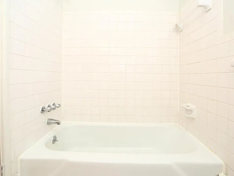 Willowcrest — Photo 16
