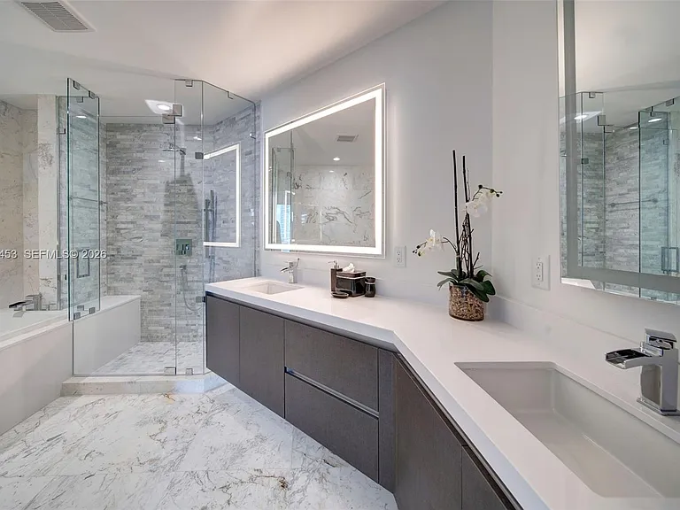 851 NE 1st Ave #3003 — Photo 32