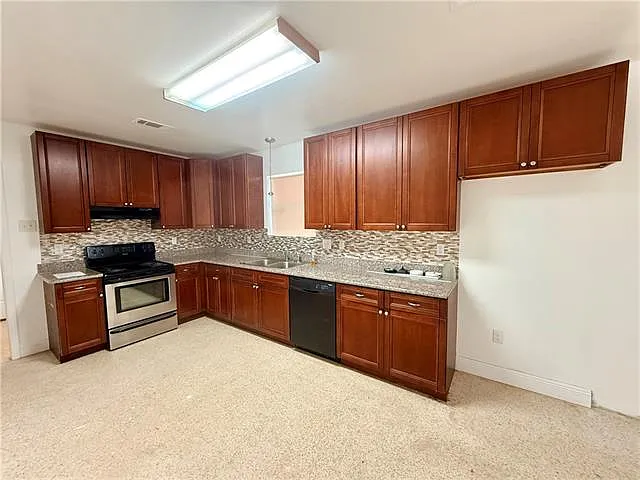 7517 Patricia St — Photo 4