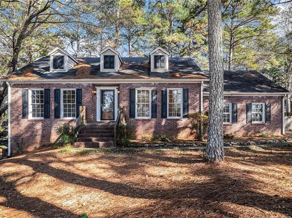 4521 S Roberts Dr, Buford, GA 30518