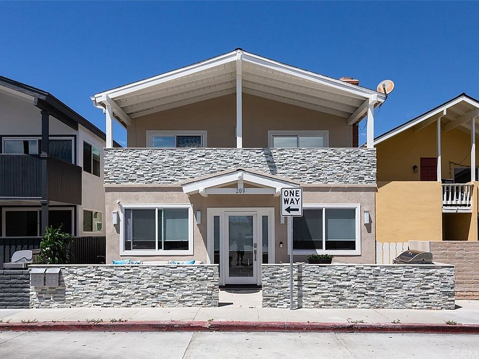 1st image of 209 Cypress Ave