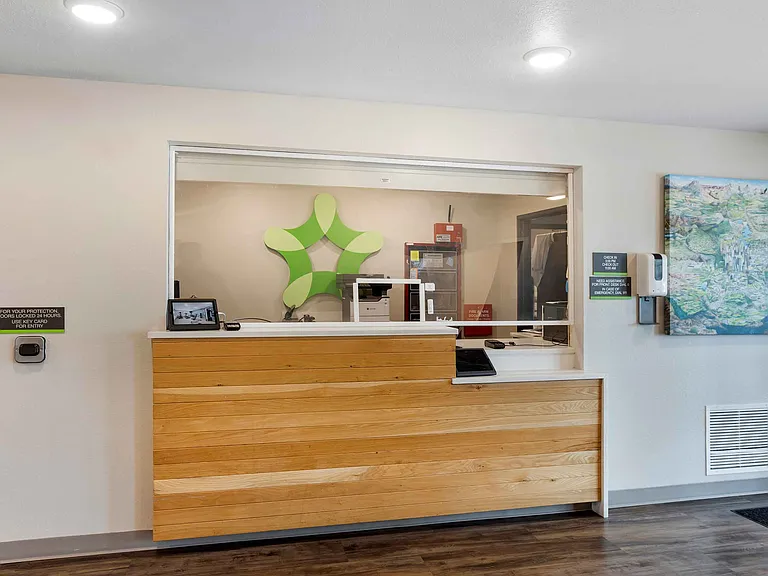 Lobby and Guest Check-in