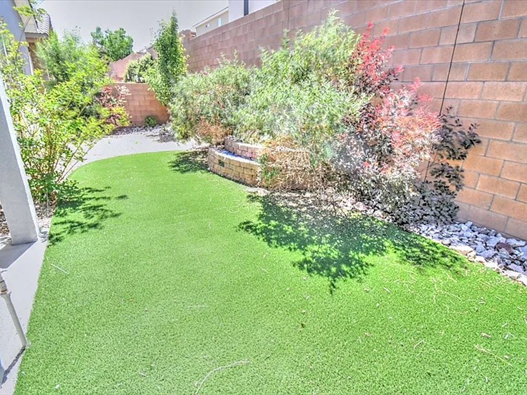 11404 Rock Squirrel Ave SE — Photo 15