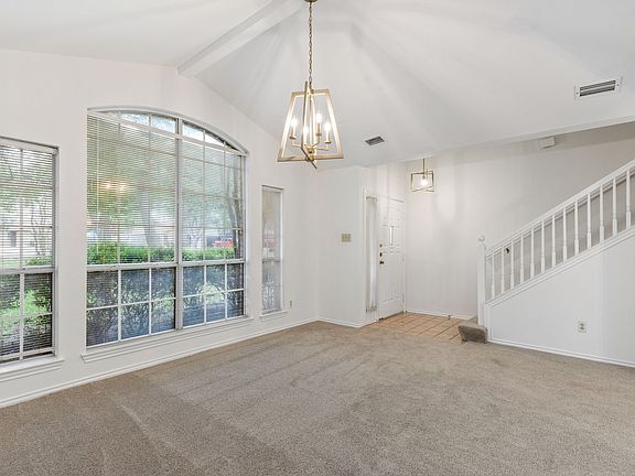 3rd image of 3208 Hickory Ct