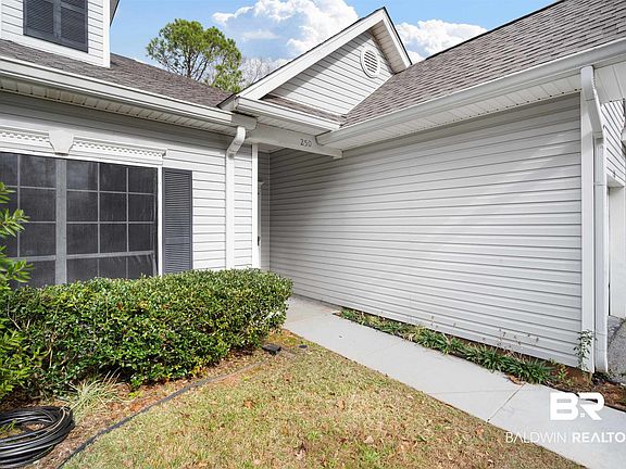 4th image of 250 Spring Lake Dr N