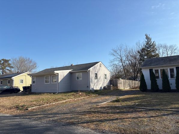6310 Phillips Ave, Mays Landing, NJ 08330