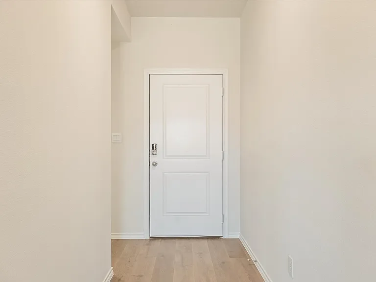 2319 Burleson Rd — Photo 2