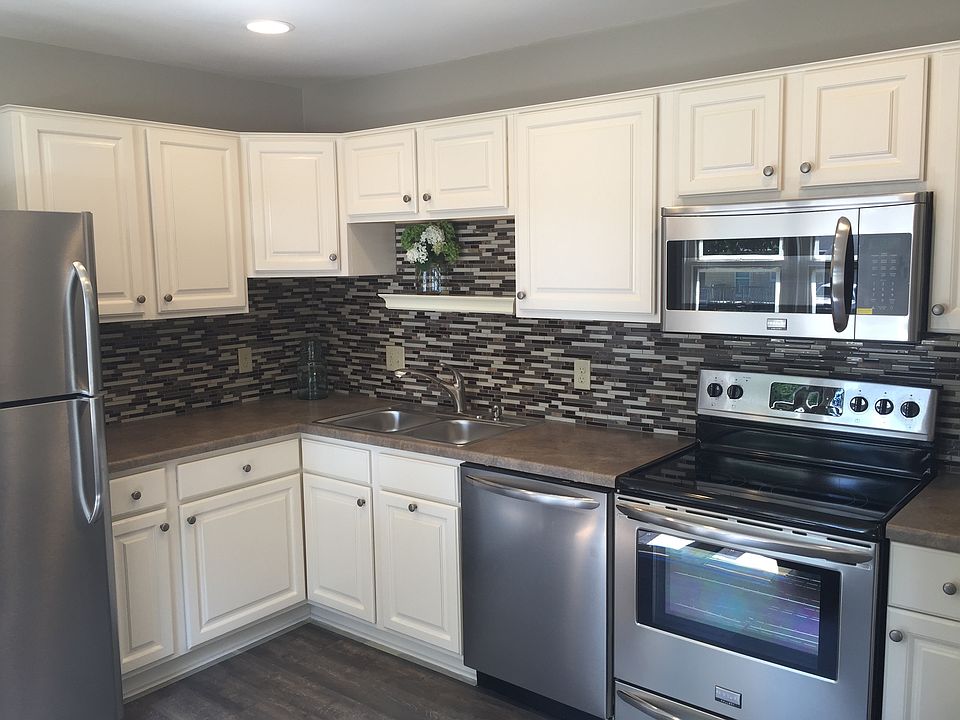 Updated kitchen August 2106