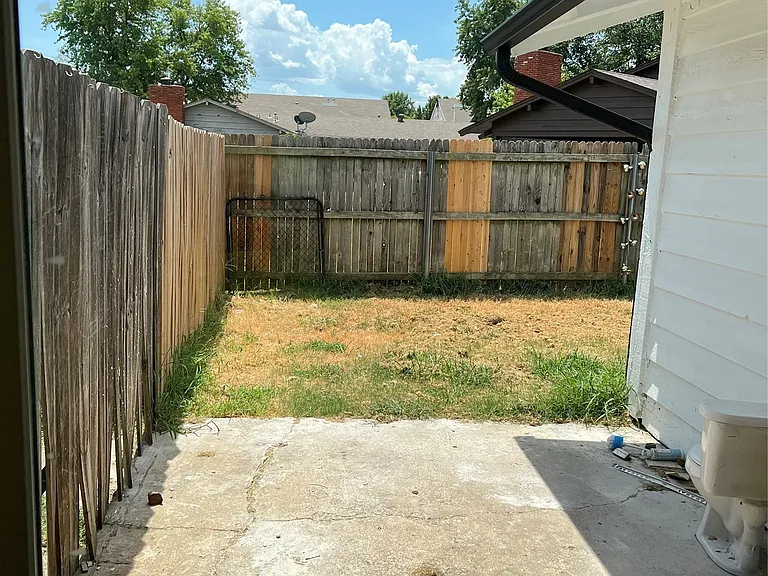 4725 S Fulton Ct — Photo 8