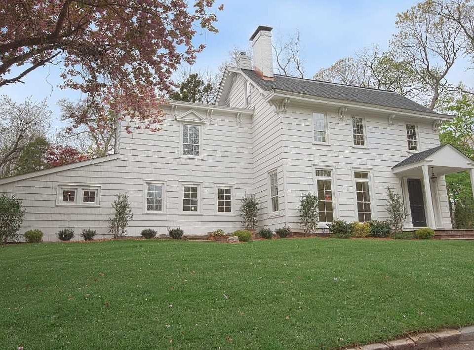 1st image of 592 Landing Ave