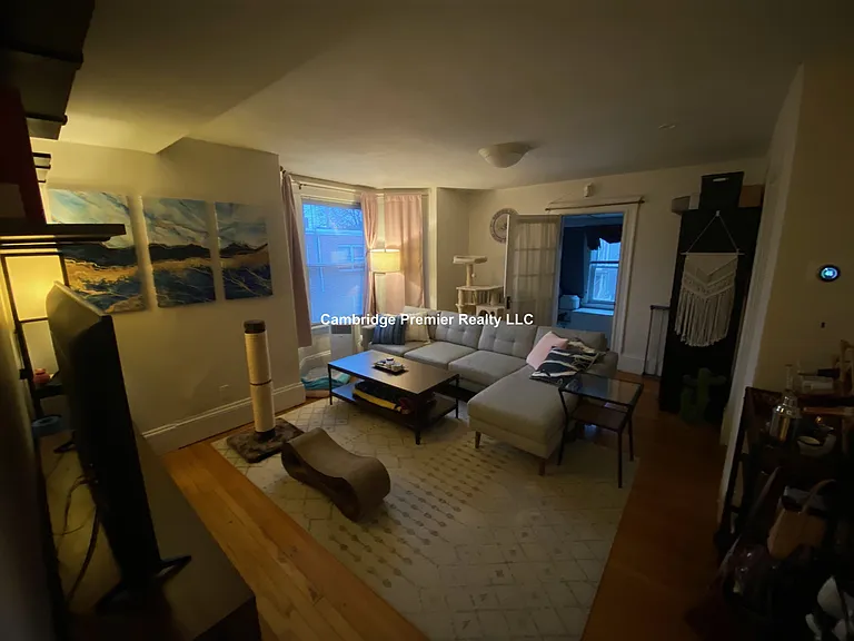 87 Summer St #3A — Photo 2