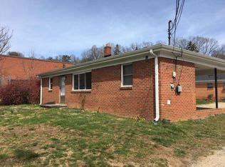 12 Moody Ave, Candler, NC 28715