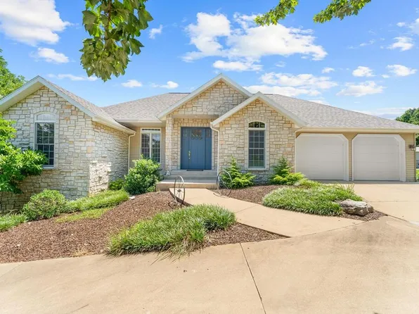 200 Whitetail Drive, Walnut Shade, MO 65771