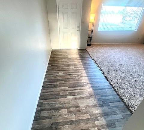 4th image of 325 Ruth Ave