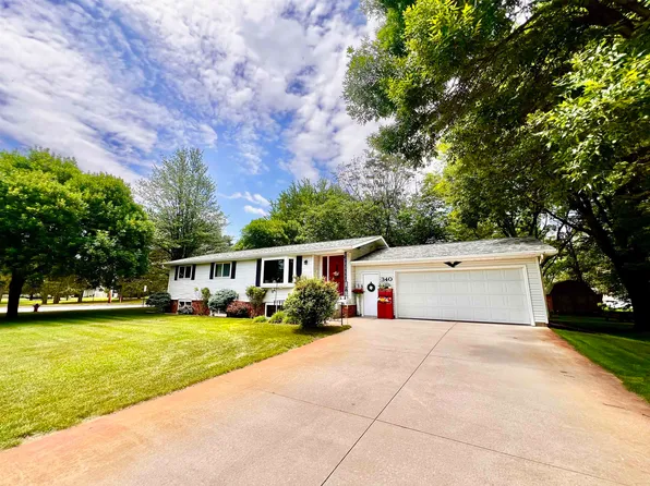 340 Hampton Cir, Nekoosa, WI 54457