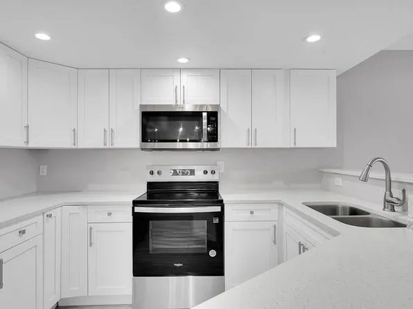 6528 Chasewood Drive #B, Jupiter, FL 33458