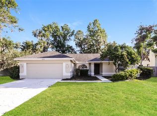 2624 Bridle Dr, Plant City, FL 33566
