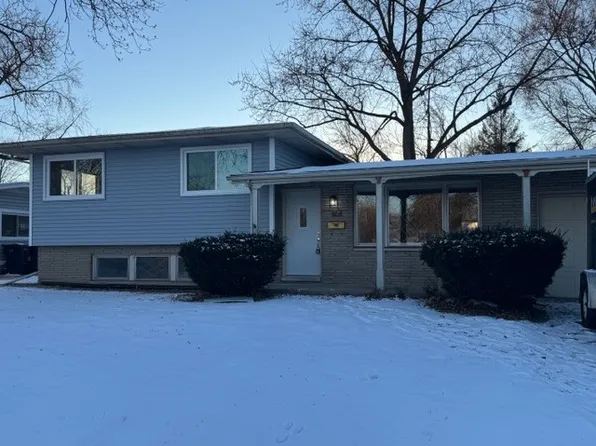 27 S Bereman Rd, Montgomery, IL 60538