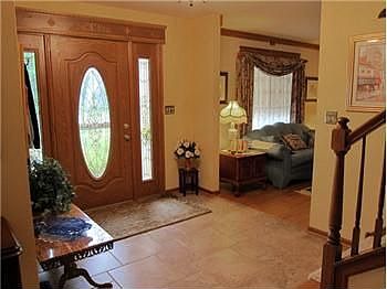 3rd image of 1031 Trillium Ln