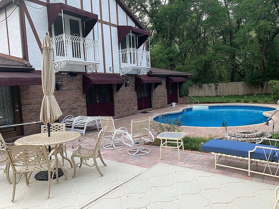 1st image of 2545 Begonia Dr