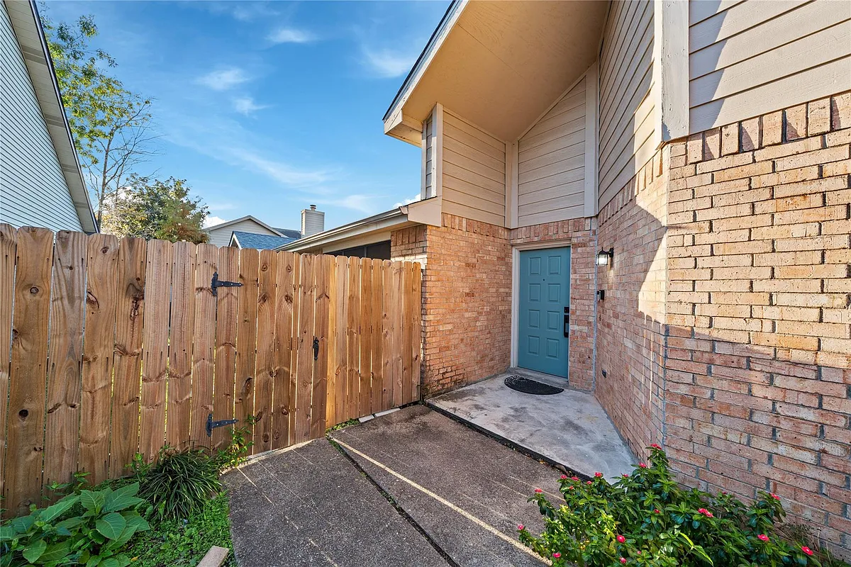 Building Photo - 12635 Ashford Chase Dr