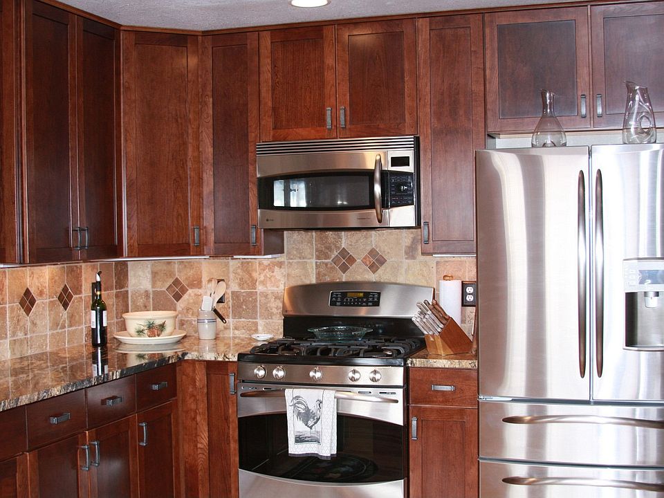 GE Profile dual-fuel 5-burner stove, convection-bake microwave