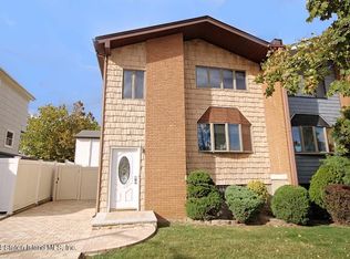 295 Leverett Ave, Staten Island, NY 10308