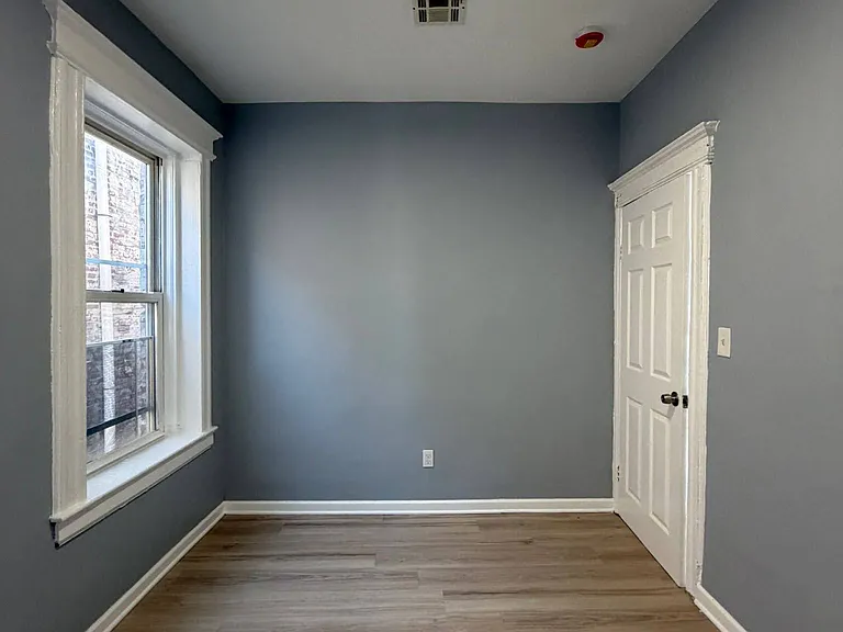 141 Park Ave #12 — Photo 8