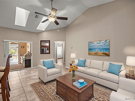 4th image of 5982 N Maroon Way