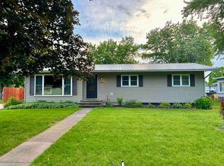 1411 S 16th St, Prairie Du Chien, WI 53821