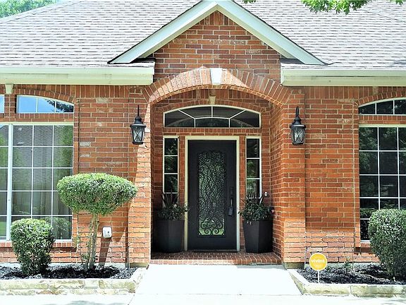 4th image of 500 Courtney Ln