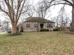 5938 Hadley St, Overland Park, KS 66202