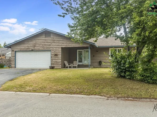 5170 Chilkoot Dr, Fairbanks, AK 99709