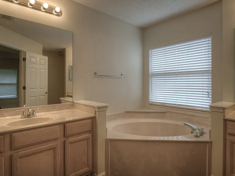 1336 Marsh Grass Ct — Photo 18