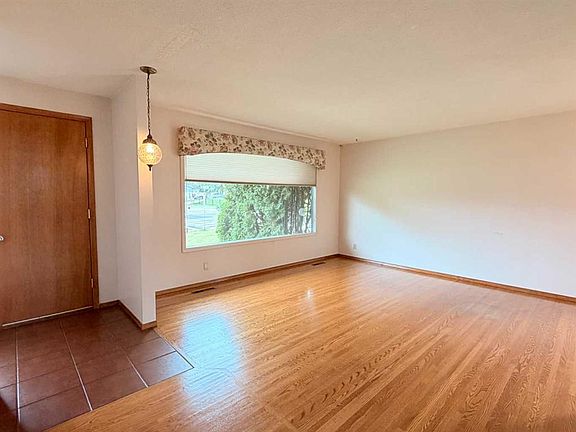 3rd image of 5103 N 40th St