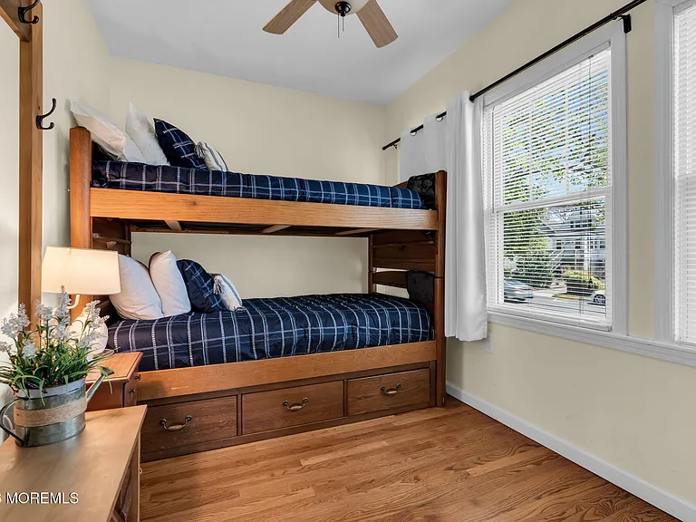 319 Arnold Ave — Photo 12