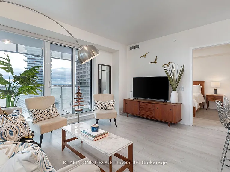 28 Freeland St #1609 — Photo 15
