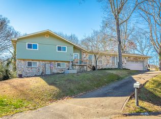 1416 Highcrest Dr, Hixson, TN 37343