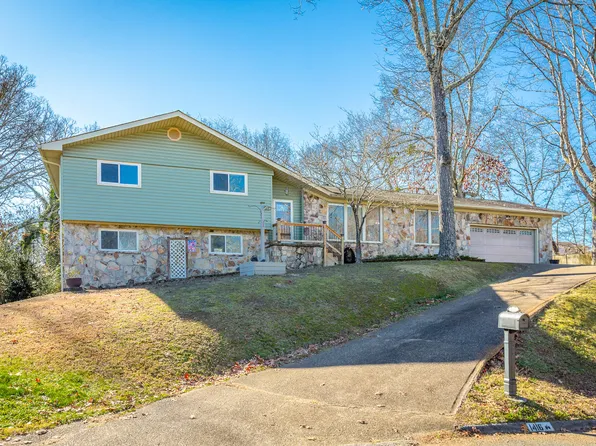 1416 Highcrest Dr, Hixson, TN 37343