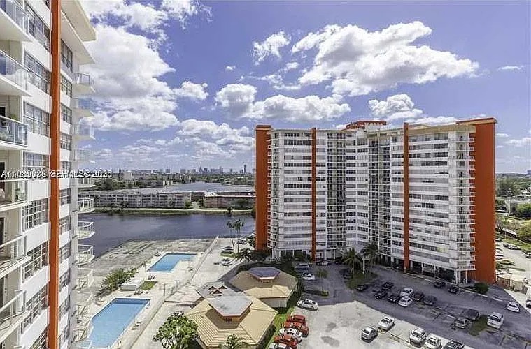 1351 NE Miami Gardens Dr #1723E — Photo 1