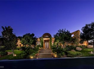 15 Golden Sunray Ln, Las Vegas, NV 89135