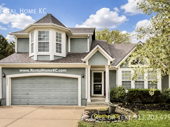 15246 S Acuff Ln, Olathe, KS 66062