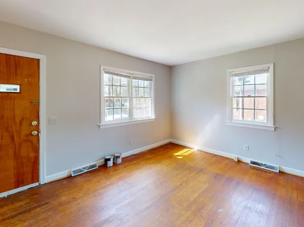 814 Wabash Ave, Charlotte, NC 28208