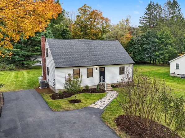 45 Leverett Rd, Amherst, MA 01002
