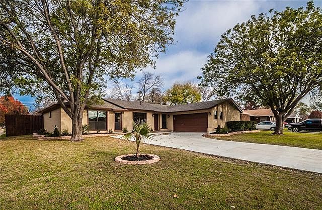 1st image of 2719 Rosewood Dr