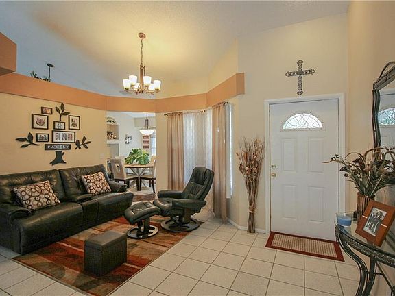 4th image of 849 Edgehill Dr